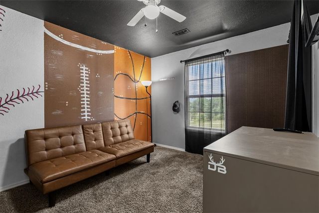1988 W Liberty Avenue, Tontitown, AR 72762