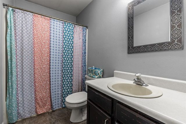 1988 W Liberty Avenue, Tontitown, AR 72762