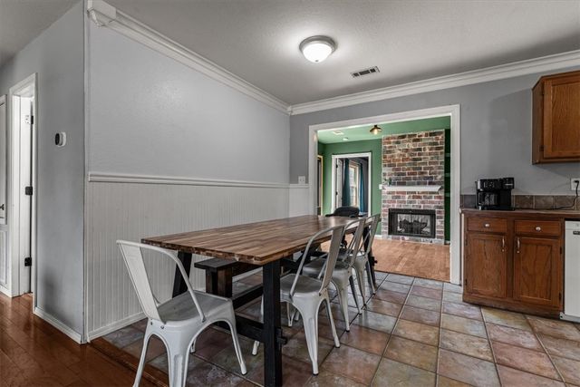 1988 W Liberty Avenue, Tontitown, AR 72762