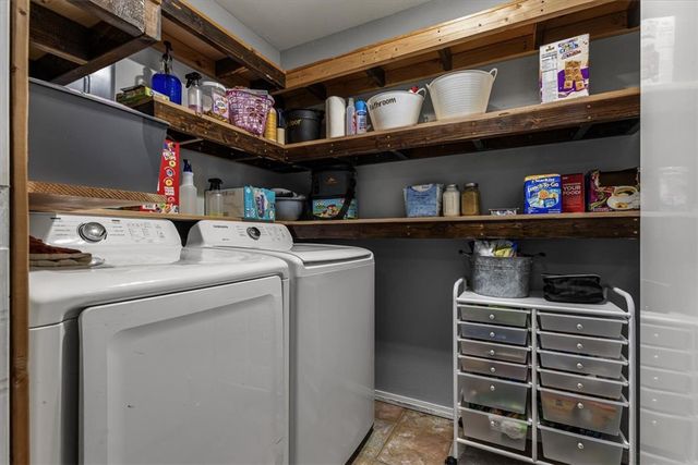 1988 W Liberty Avenue, Tontitown, AR 72762