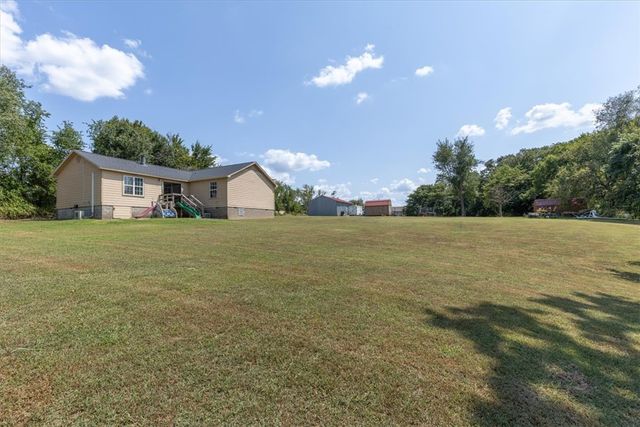 1988 W Liberty Avenue, Tontitown, AR 72762