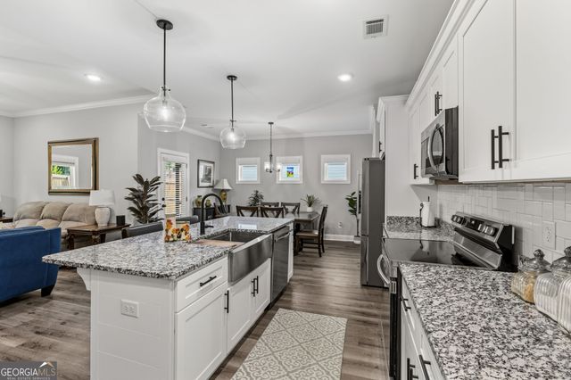 119 Garrett Lane, Bonaire, GA 31005