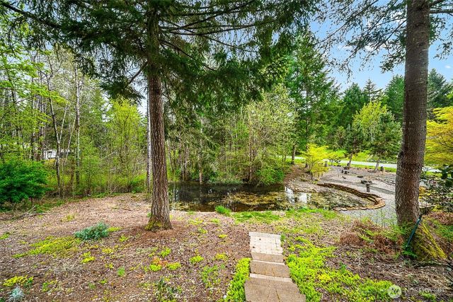 11940 Windtree Lane SE, Rainier, WA 98576