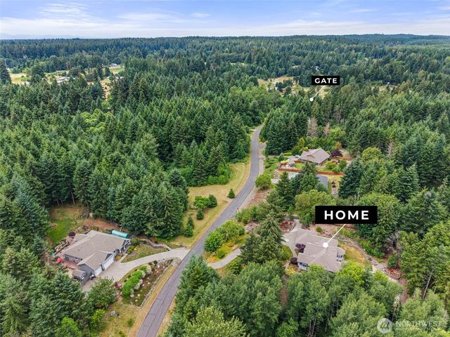 11940 Windtree Lane SE, Rainier, WA 98576