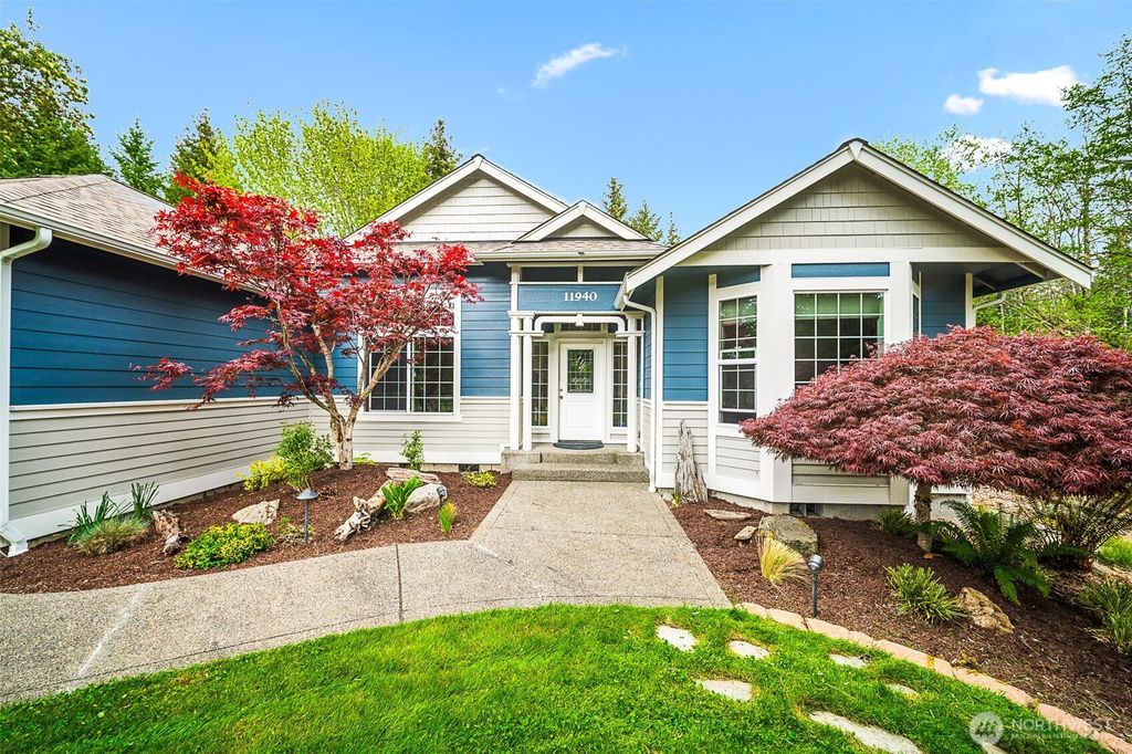 11940 Windtree Lane SE, Rainier, WA 98576