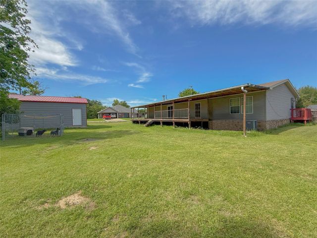 845 Caldwell ST, Lexington, TX 78947