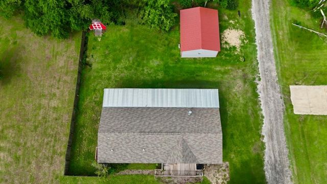 845 Caldwell ST, Lexington, TX 78947