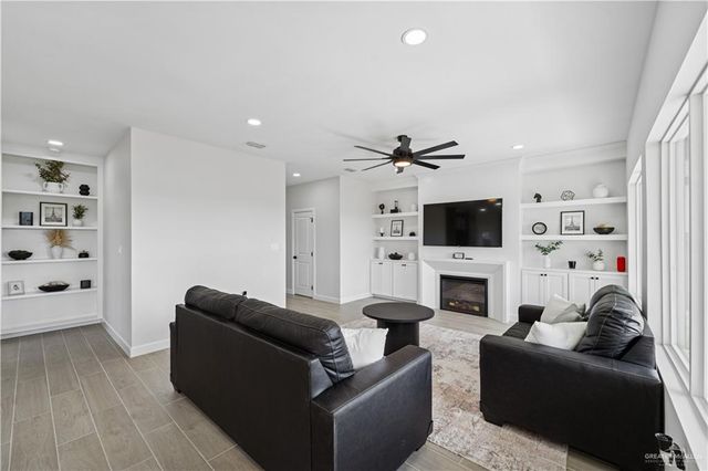 1013 Azalea Street, Mission, TX 78573