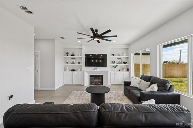 1013 Azalea Street, Mission, TX 78573