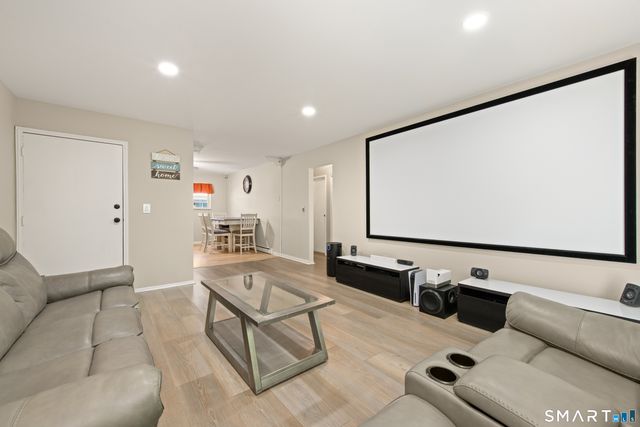 125 Lawn Avenue B6, Stamford, CT 06902