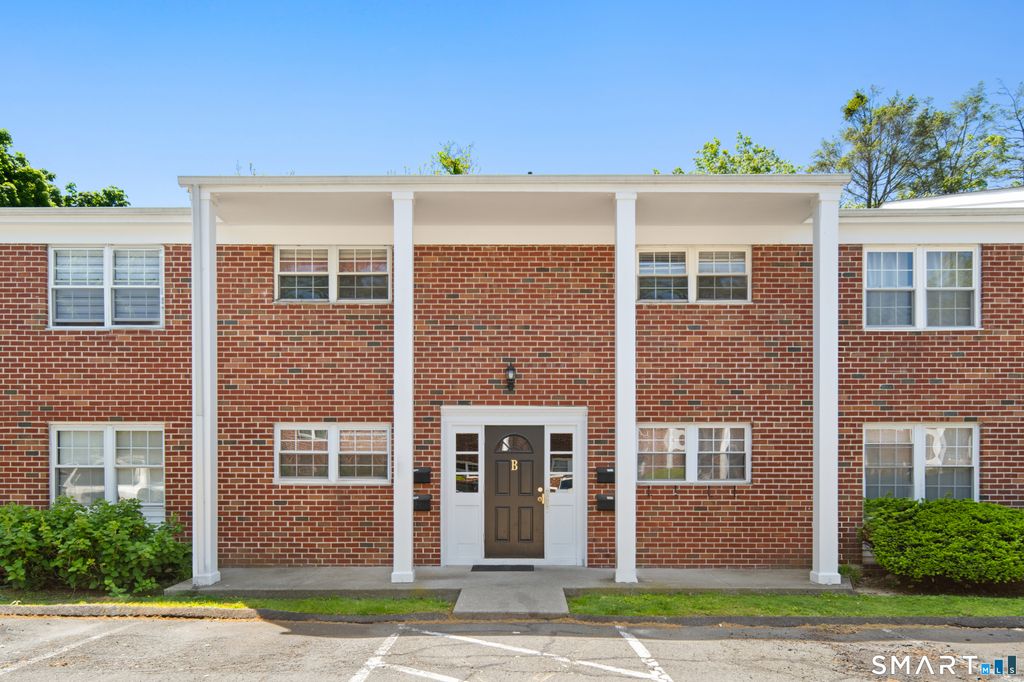 125 Lawn Avenue B6, Stamford, CT 06902