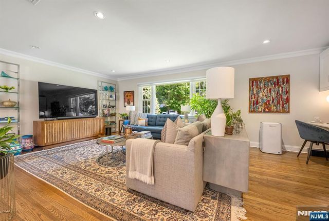 369 Voorhis Avenue, Wyckoff, NJ 07481