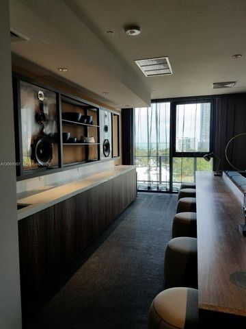 121 NE 34 Street 1702, Miami, FL 33137