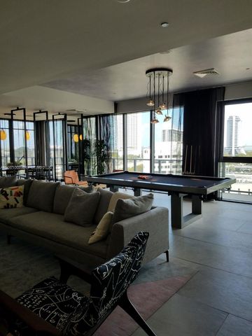 121 NE 34 Street 1702, Miami, FL 33137