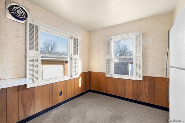 22225 E 10 Mile Road, Saint Clair Shores, MI 48080