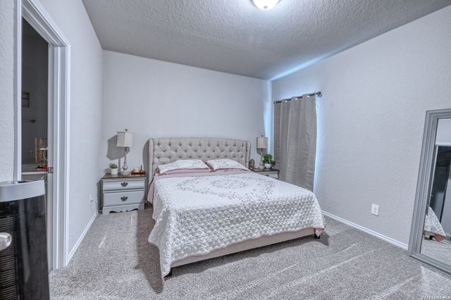 20009 HUCKLEBERRY ST, Lytle, TX 78052