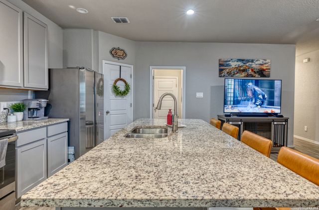20009 HUCKLEBERRY ST, Lytle, TX 78052
