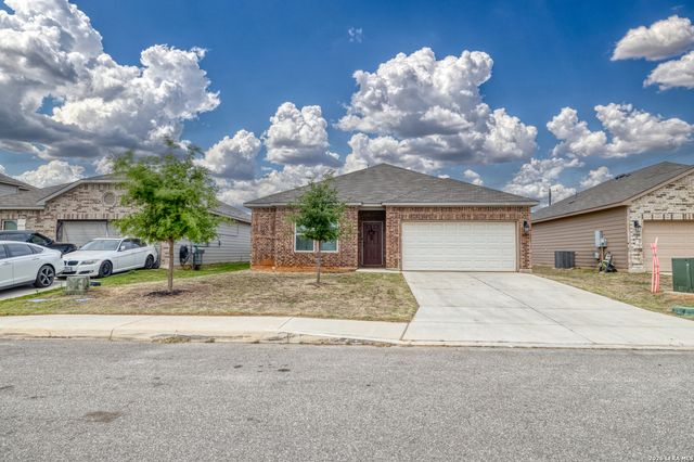 20009 HUCKLEBERRY ST, Lytle, TX 78052