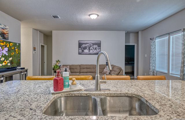 20009 HUCKLEBERRY ST, Lytle, TX 78052