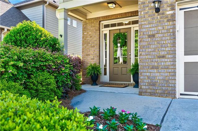 6837 Big Sky Drive, Flowery Branch, GA 30542