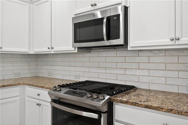 6837 Big Sky Drive, Flowery Branch, GA 30542