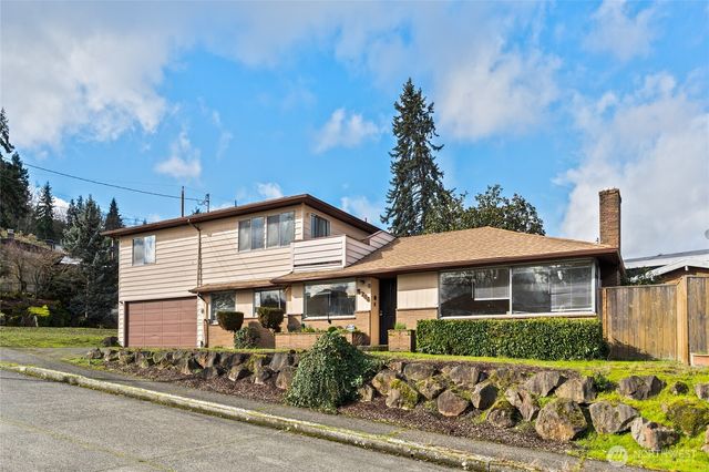 5706 S Upland Road, Seattle, WA 98118