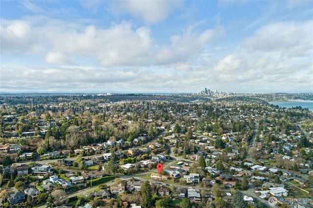 5706 S Upland Road, Seattle, WA 98118