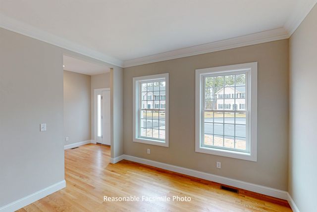 105 Lantern Drive, Sandown, NH 03873