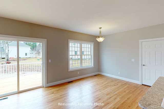 105 Lantern Drive, Sandown, NH 03873
