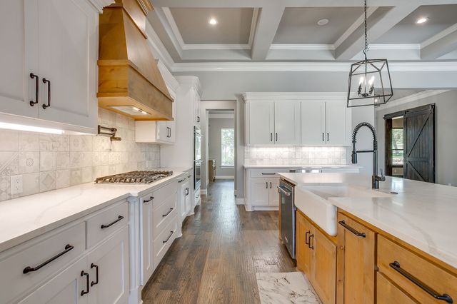 2161 Eagles Ridge Drive, Weatherford, TX 76087