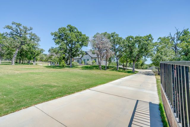 2161 Eagles Ridge Drive, Weatherford, TX 76087