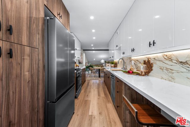 13135 Mindanao Way 5, Marina Del Rey, CA 90292