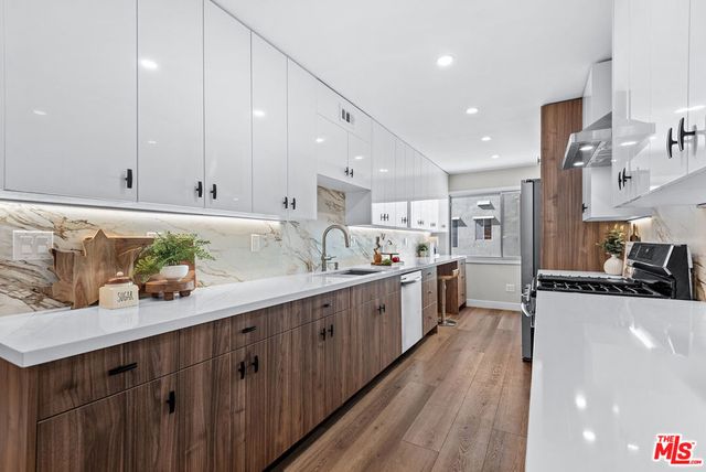 13135 Mindanao Way 5, Marina Del Rey, CA 90292