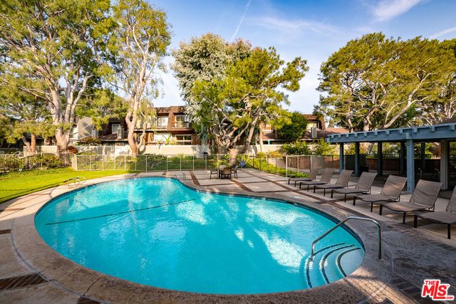 13135 Mindanao Way 5, Marina Del Rey, CA 90292