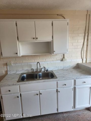 713 4TH Avenue S, Jacksonville Beach, FL 32250