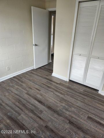 713 4TH Avenue S, Jacksonville Beach, FL 32250