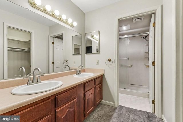 729 N HIGHLANDS DR, Harrisburg, PA 17111