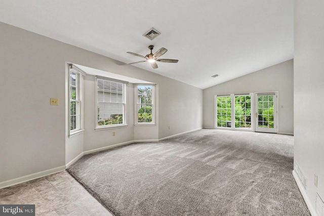 729 N HIGHLANDS DR, Harrisburg, PA 17111
