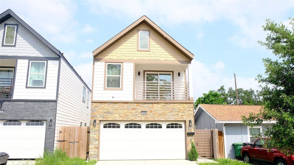 7245 Conley Street, Houston, TX 77021