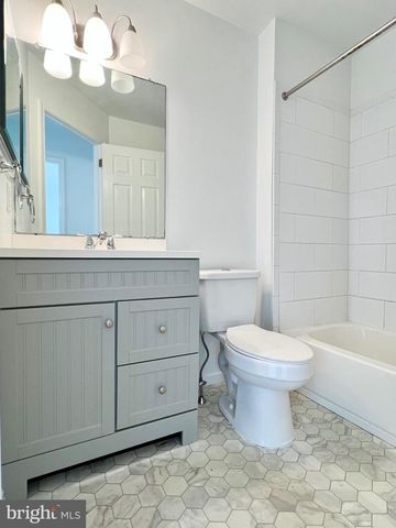 612 GLEN #56A, Norristown, PA 19403