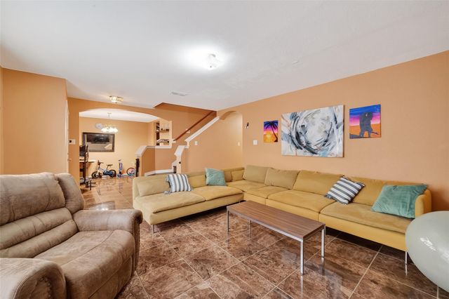 11735 Alief Clodine Road 1, Houston, TX 77072