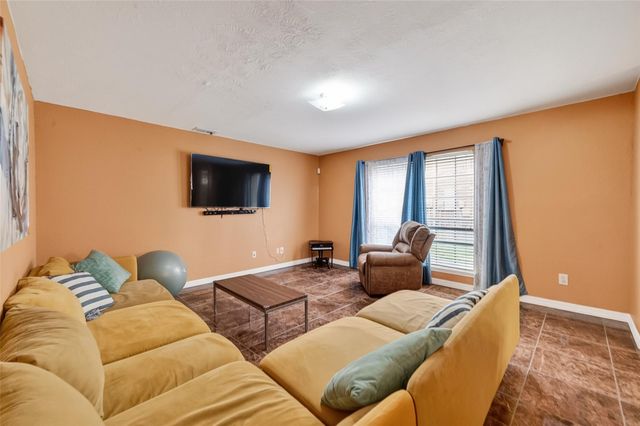 11735 Alief Clodine Road 1, Houston, TX 77072