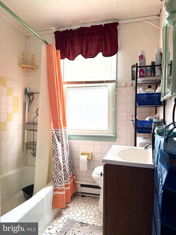 906 WASHINGTON AVE, Croydon, PA 19021