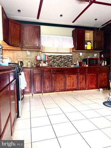 906 WASHINGTON AVE, Croydon, PA 19021