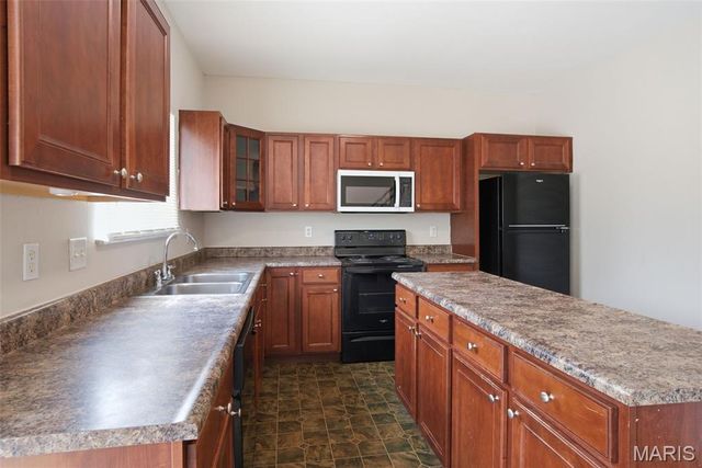 9537 Wilson Bridge Drive, St Louis, MO 63136