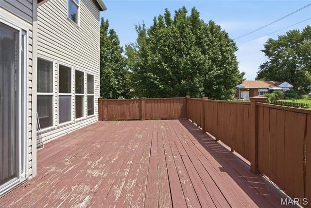 9537 Wilson Bridge Drive, St Louis, MO 63136