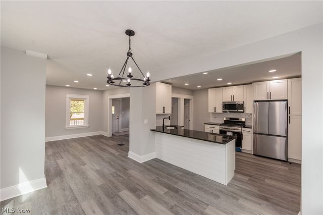 3569 W 136th Street, Cleveland, OH 44111