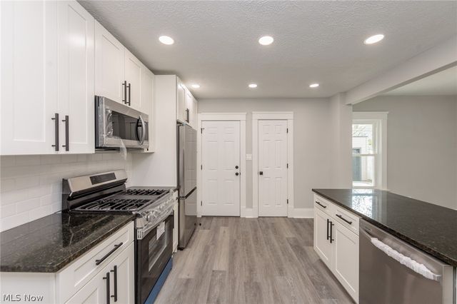3569 W 136th Street, Cleveland, OH 44111