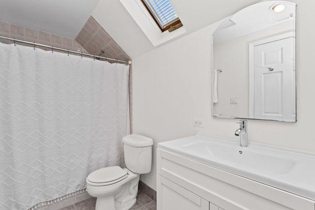 1719 N Newcastle Avenue, Chicago, IL 60707
