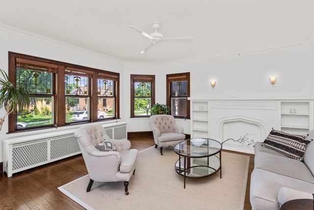 1719 N Newcastle Avenue, Chicago, IL 60707